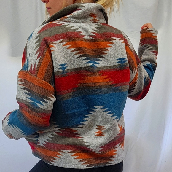 Aztec Print Pattern Loose Shacket - Picture 4 of 7